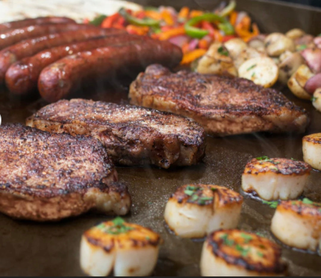 Char-Griller® Flat Iron™ Premium 4-polttimon kaasukäyttöinen parilagrilli. Ilmainen toimitus!